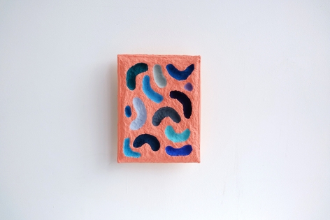 chiaozza Thirteen Blue Squiggles on Melon, 2017 Acrylic on paper pulp 10 ½ x 8 x 2 ½ in. / 26.7 x 20.3 x 6.35 cm.